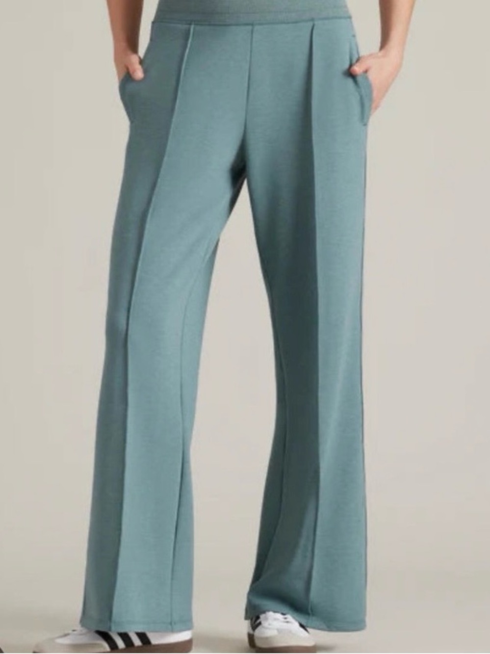 RHONE Dreamglow Trousers Pants, Teal Blue The BEST sweats you’ll ever own! NWOT